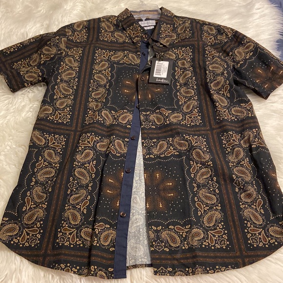 HAIKU Man Shirt size L length 30” bust 40”short sleeve - Picture 10 of 12